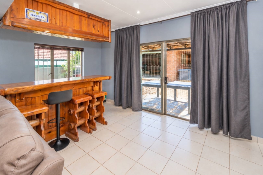 3 Bedroom Property for Sale in Melodie North West